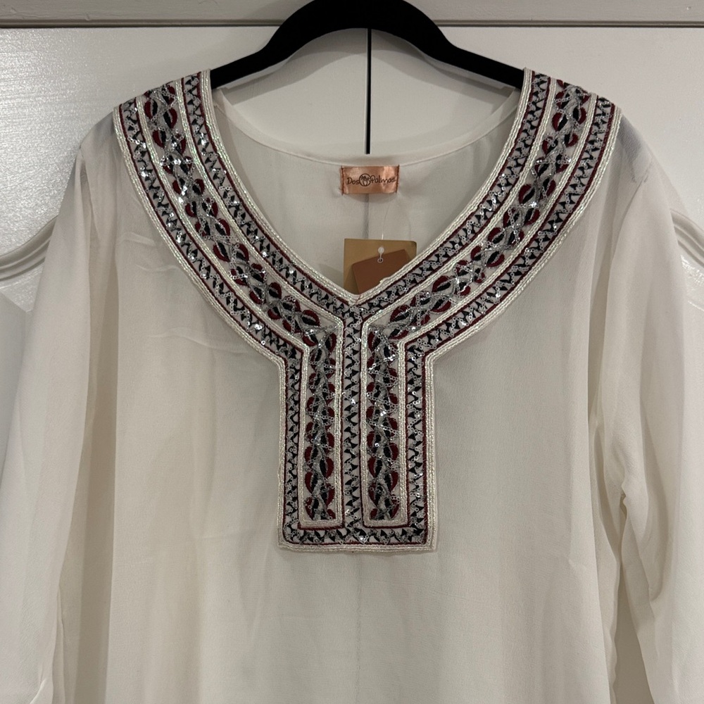 Chic Cream Embroidered Women's Swimsuit Coverup